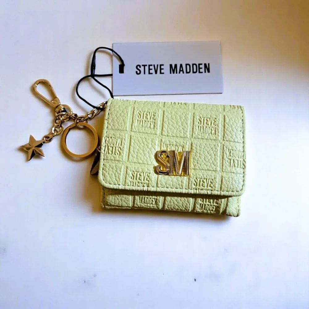 Steve Madden add bold